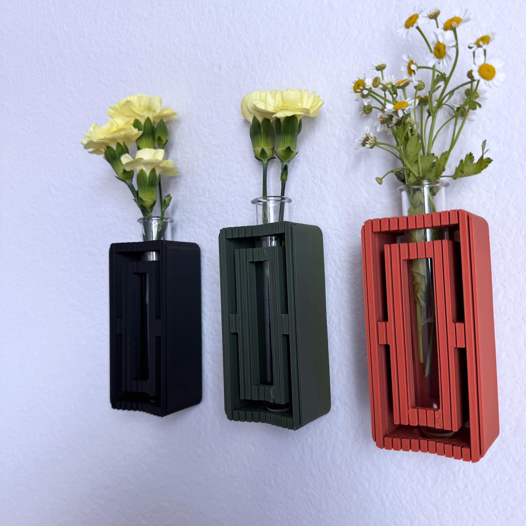 Ribbed wall  propagation vase and flower vase: Test Tube Wall Planter