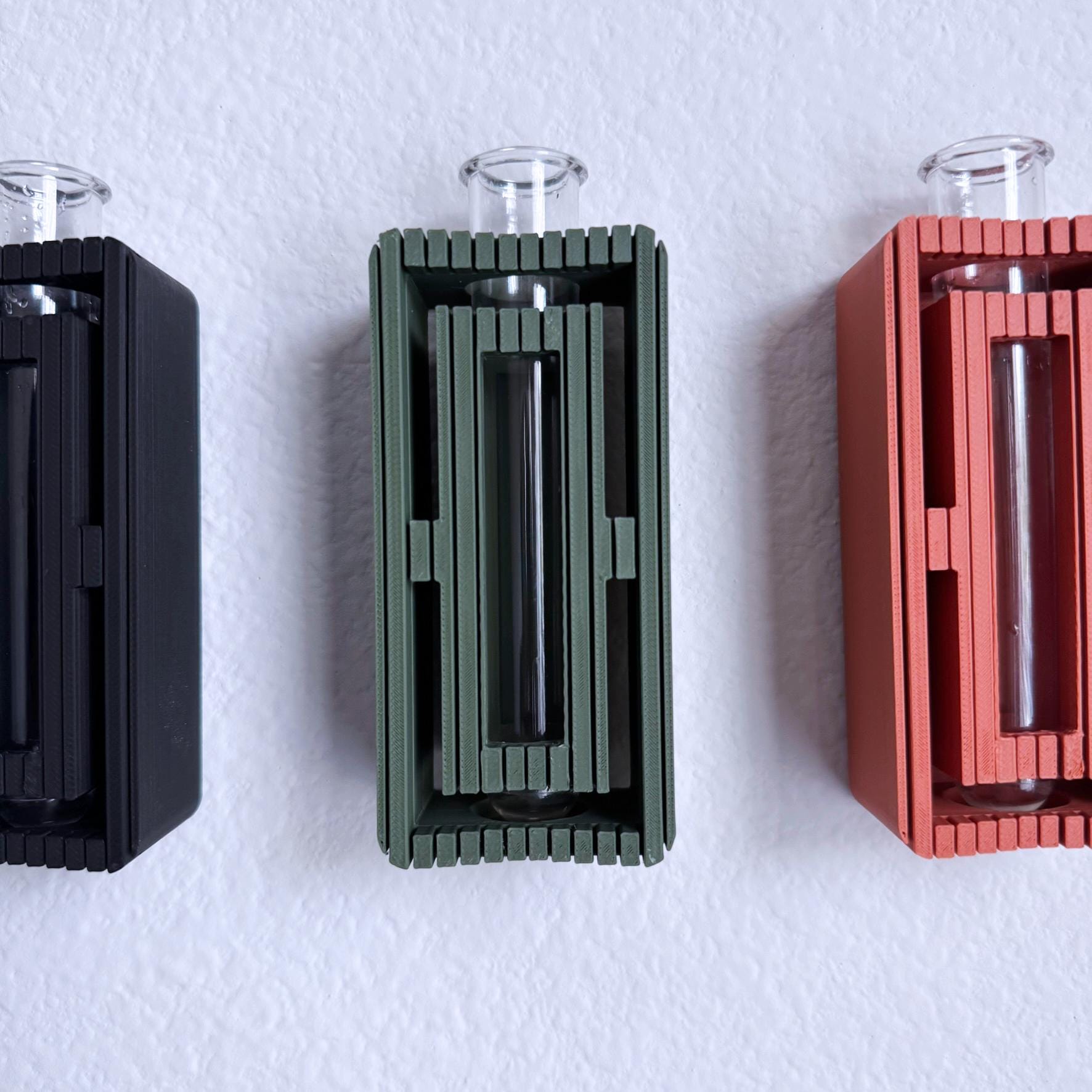 Ribbed wall  propagation vase and flower vase: Test Tube Wall Planter