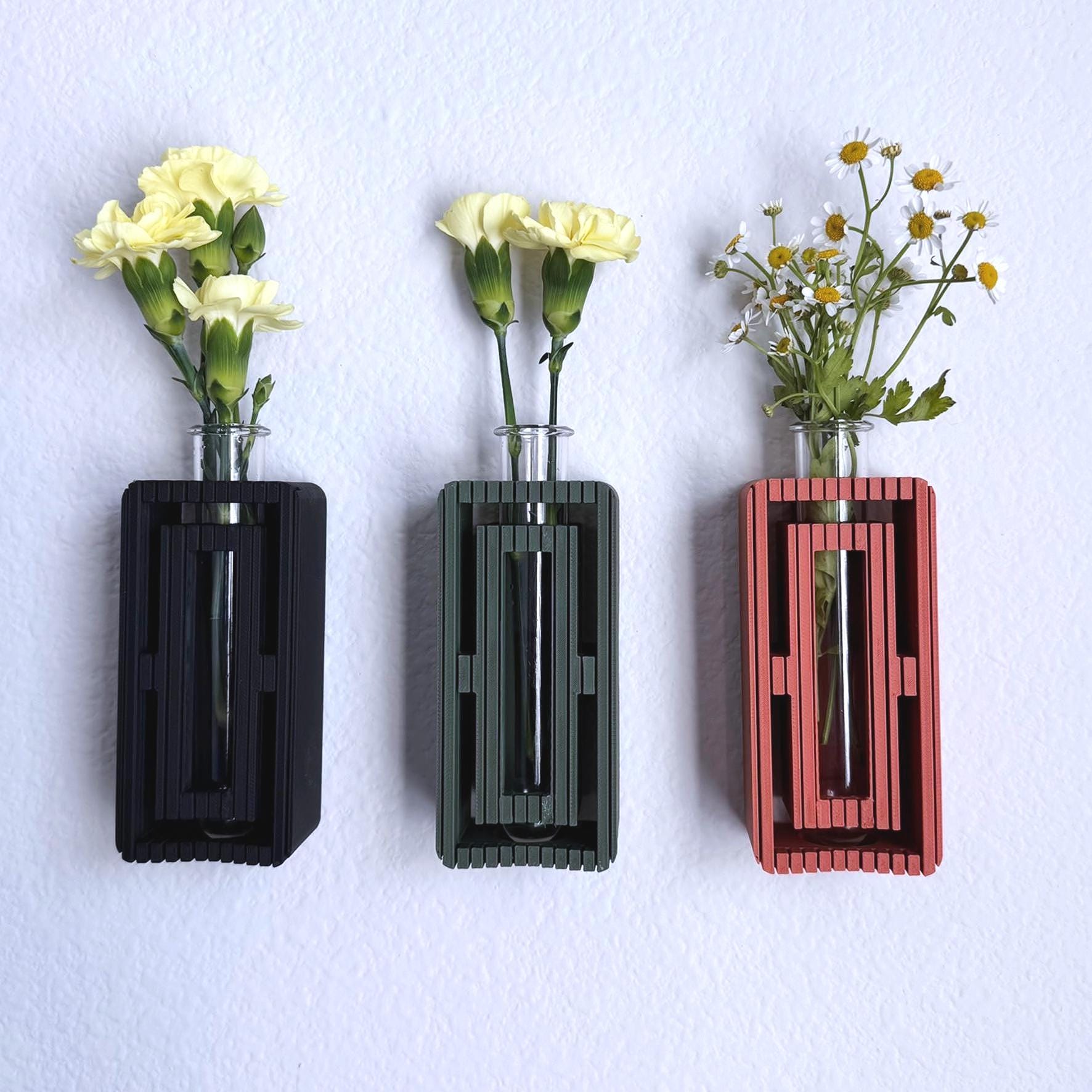 Ribbed wall  propagation vase and flower vase: Test Tube Wall Planter