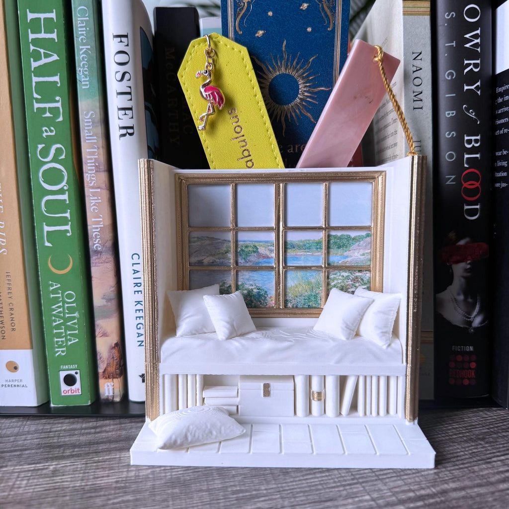 Reading Nook Customizable Bookmark Holder