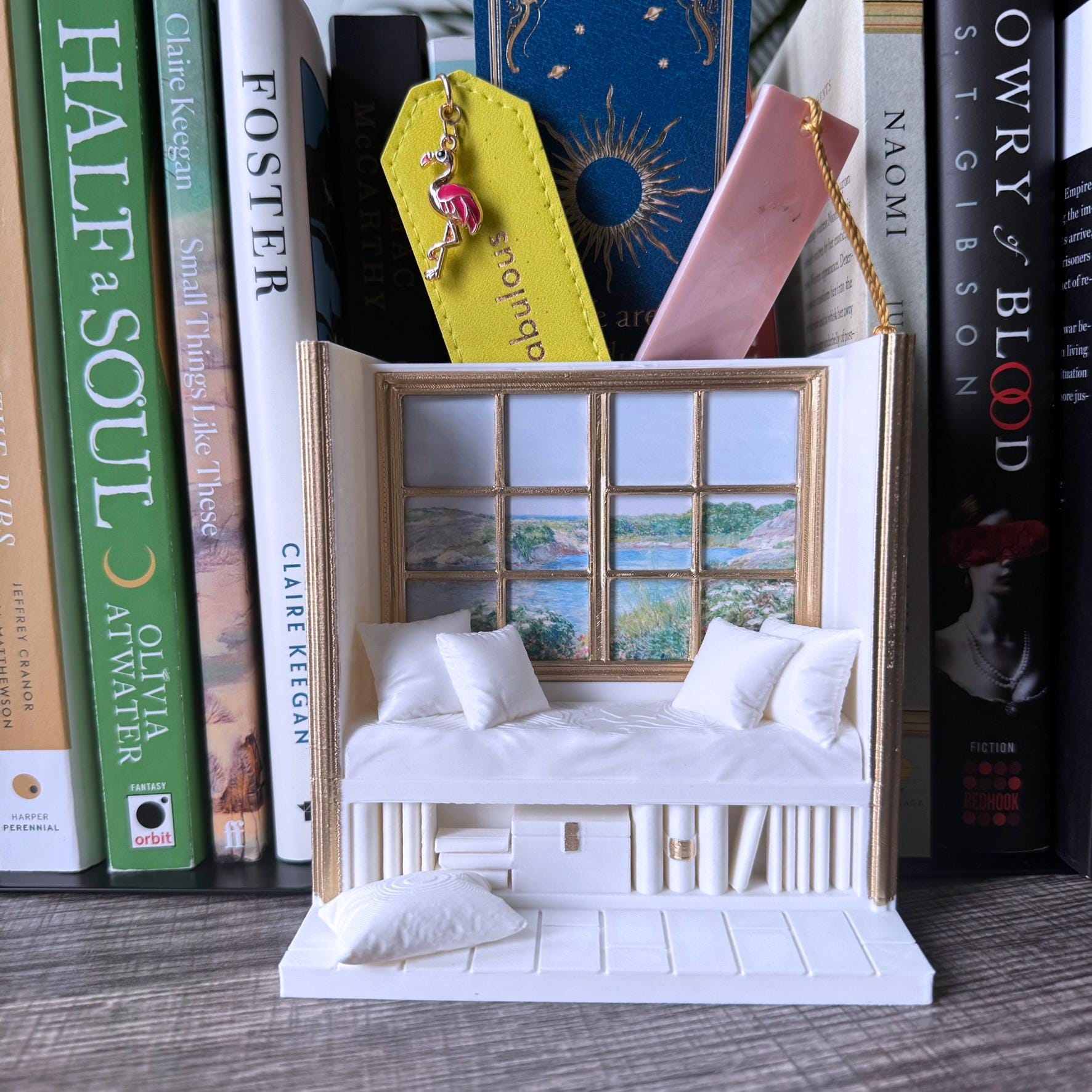 Reading Nook Customizable Bookmark Holder