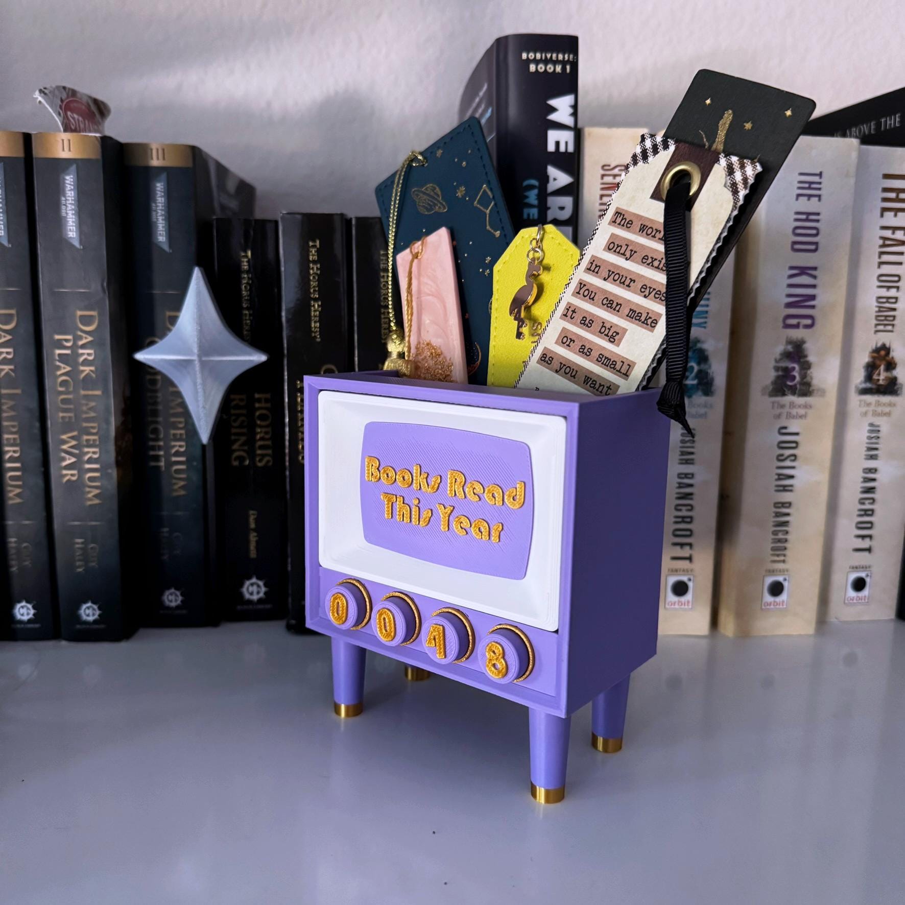 Books Read This Year Counter & Bookmark Holder | Custom Color Reading Tracker | Retro TV Bookish Decor