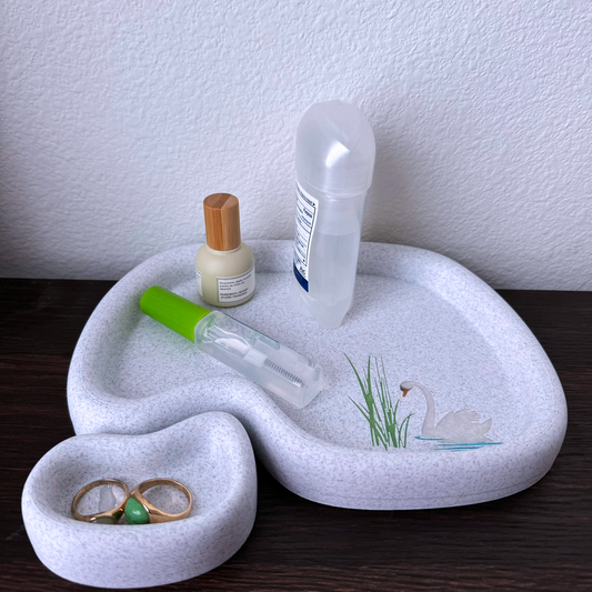 Bathroom organization tray and ring dish with resin colored swan design, organic, minimalistic, modern design, marble textured.